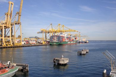 Confronting Logistics: Ports, Migration, Encounters