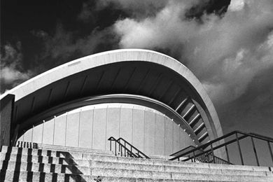 Guided Tours of the Building Site: Focus History