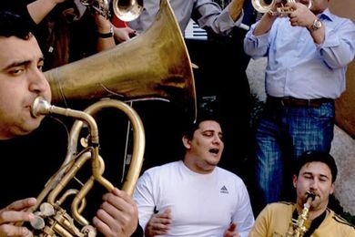 Gypsy Queens & Kings feat. Mahala Raï Banda